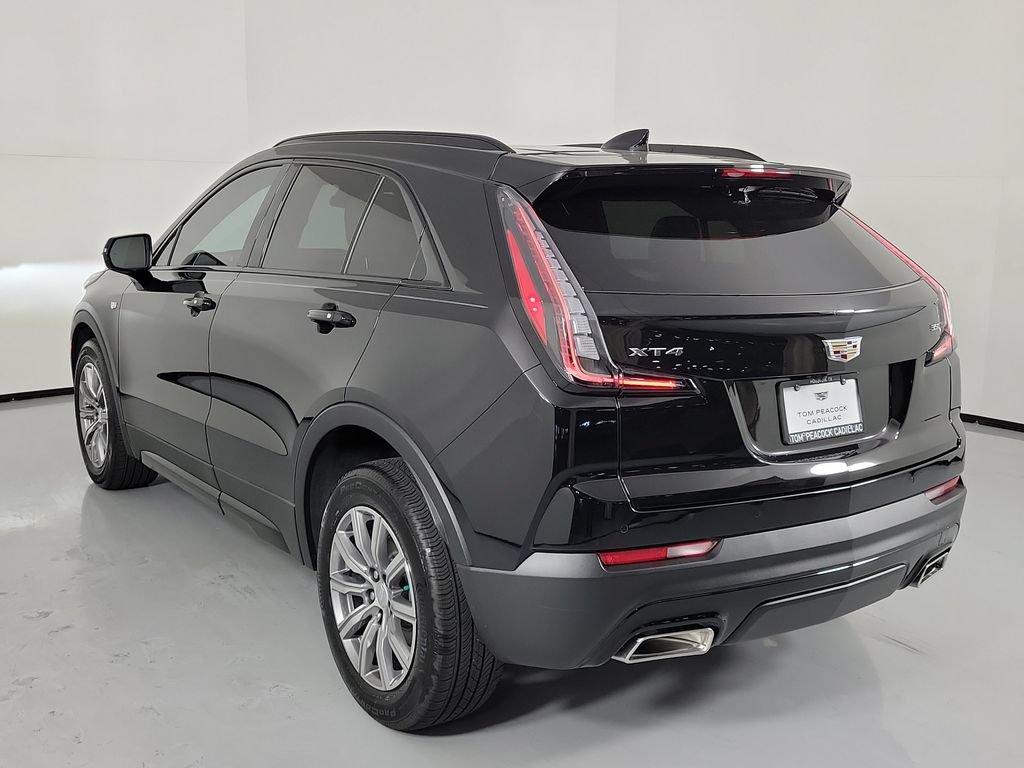 Certified 2022 Cadillac XT4 Sport FWD image 4