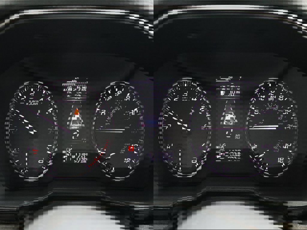 Used 2023 Subaru Outback Premium image 31