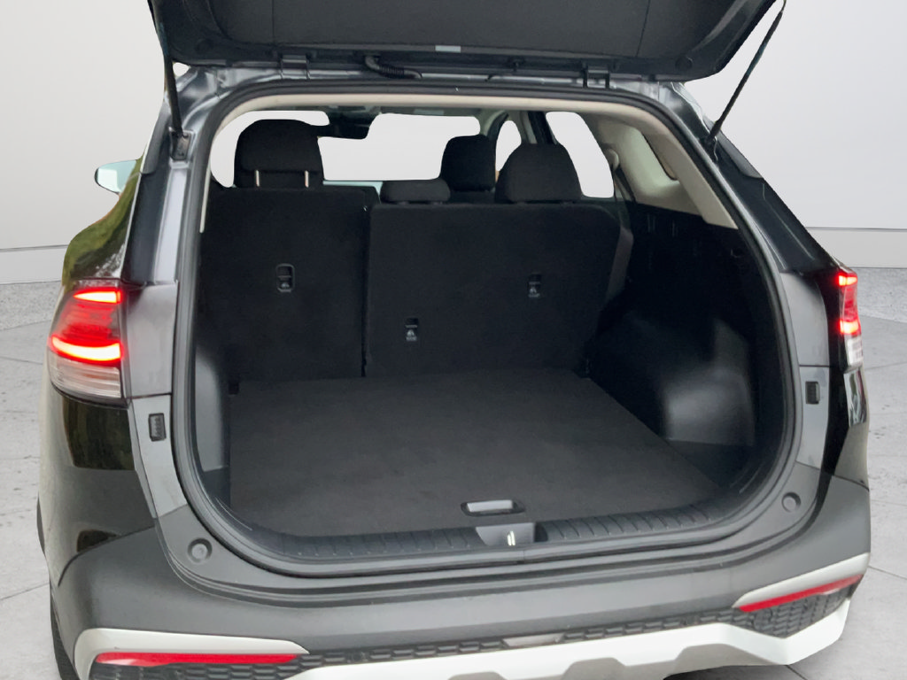 Used 2024 Kia Sportage LX FWD image 18
