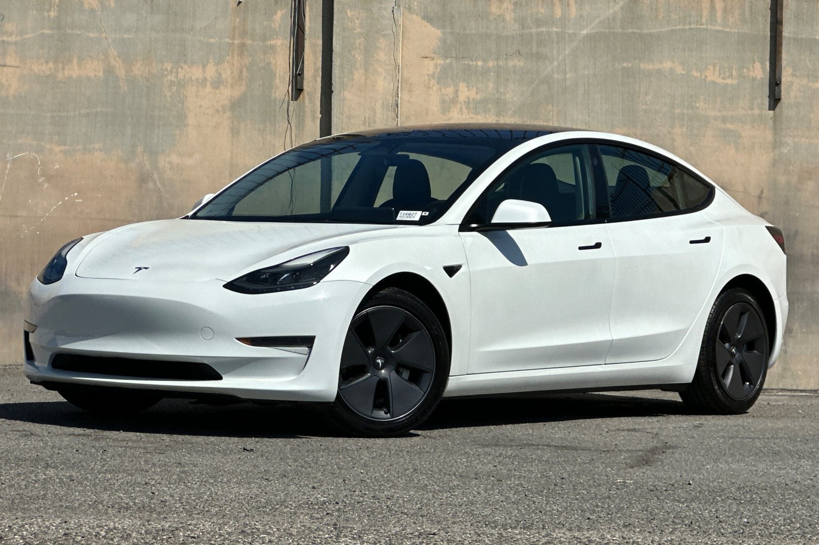 Used 2023 Tesla Model 3 Standard Range RWD image 8