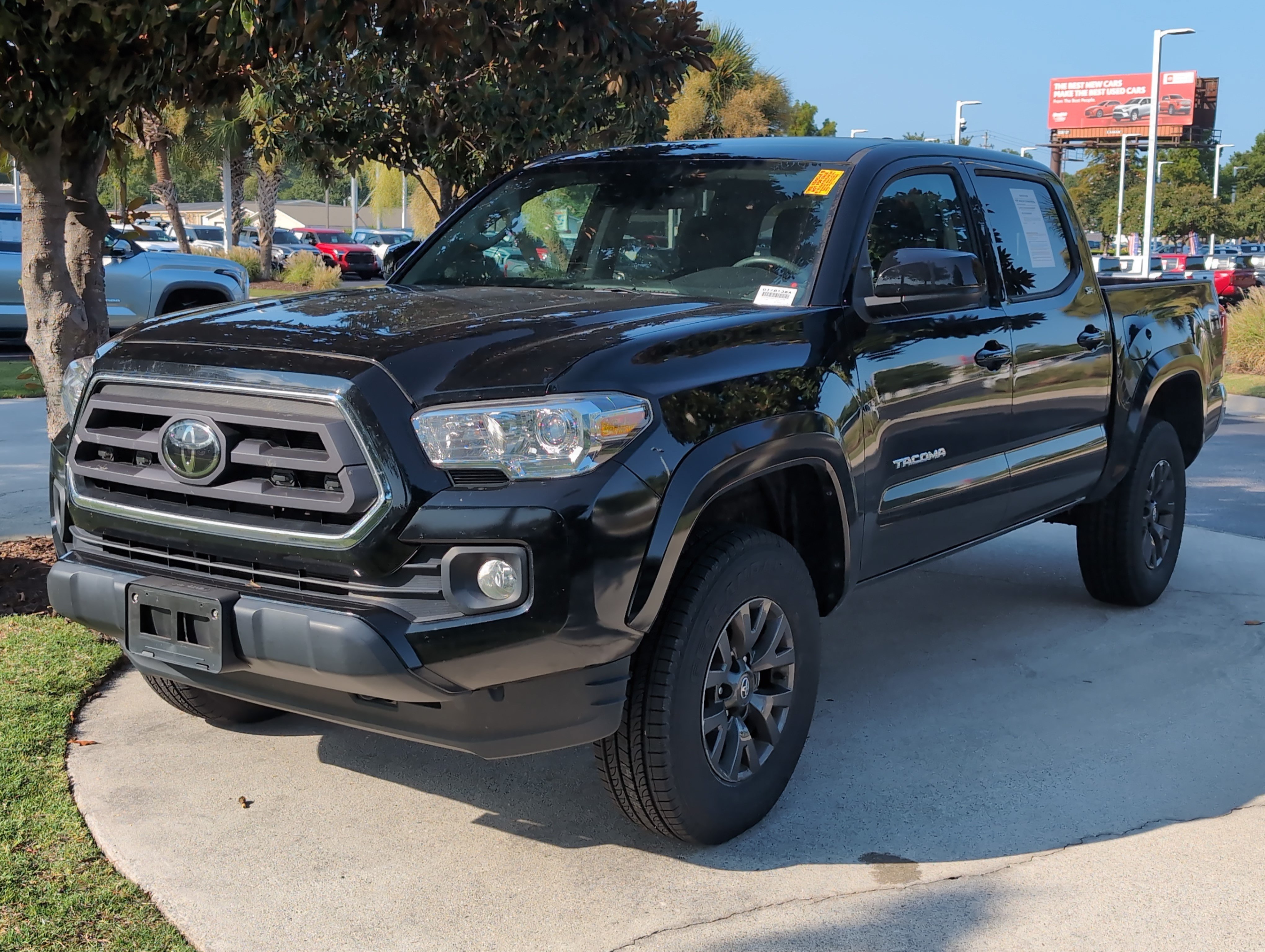 Certified 2023 Toyota Tacoma SR5 w/ SR5 Appearance Package RWD image 5