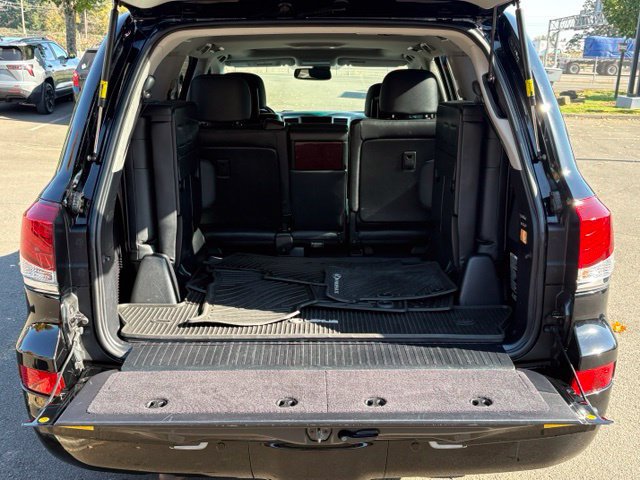 Used 2015 Lexus LX 570 4WD image 10