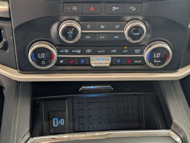 Used 2024 Ford Expedition Max XLT image 23