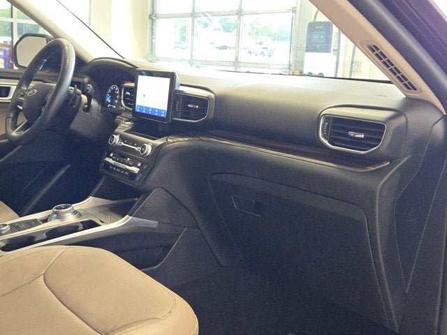 Used 2020 Ford Explorer Limited AWD/4WD image 4