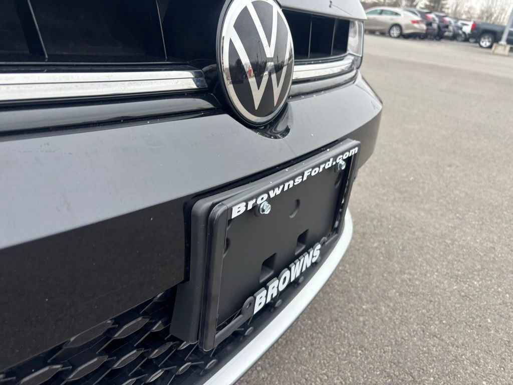 Used 2025 Volkswagen Jetta S image 4