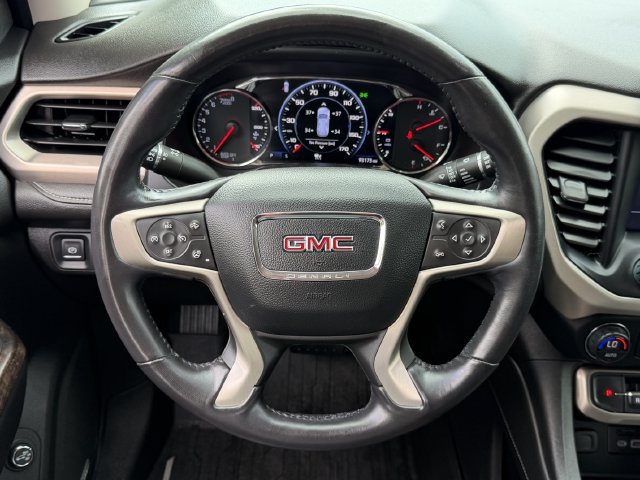 Used 2020 GMC Acadia Denali w/ Denali Ultimate Package AWD/4WD image 11