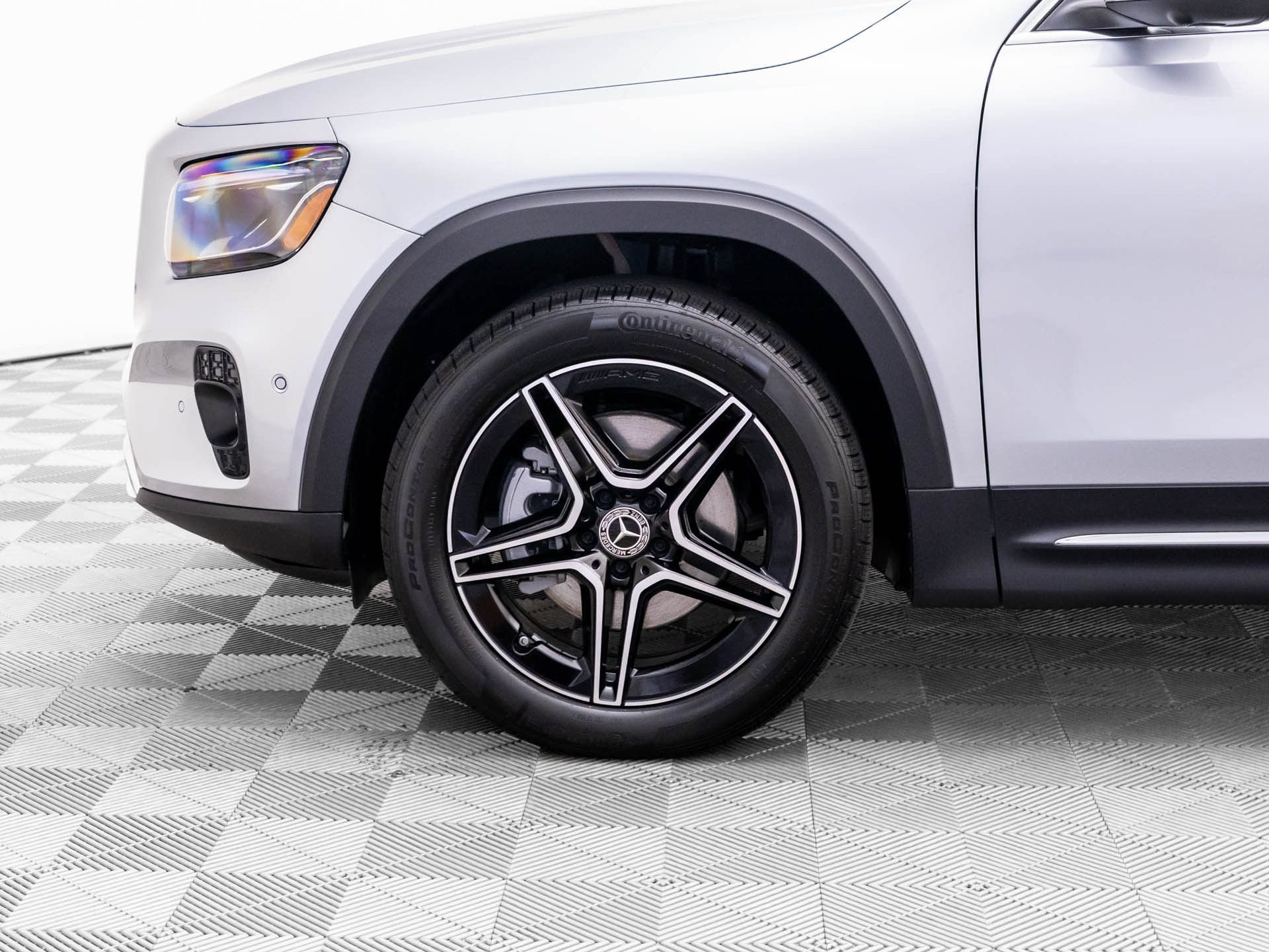 New 2026 Mercedes-Benz GLB 250 4MATIC image 32