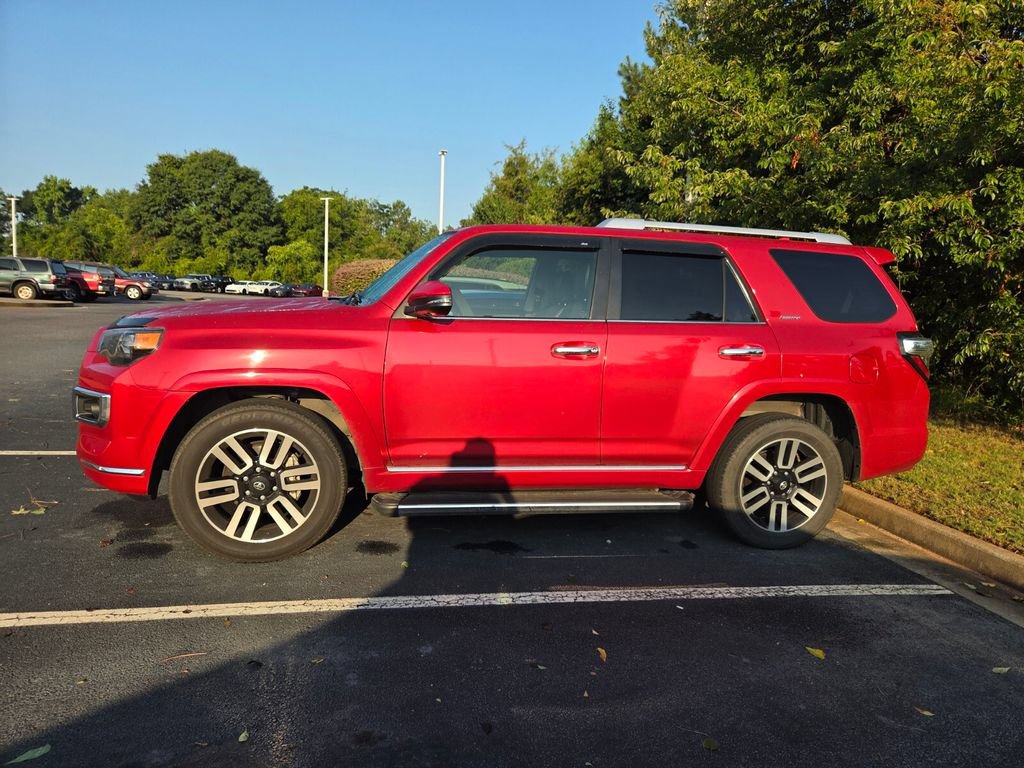 Used 2022 Toyota 4Runner Limited AWD/4WD image 4