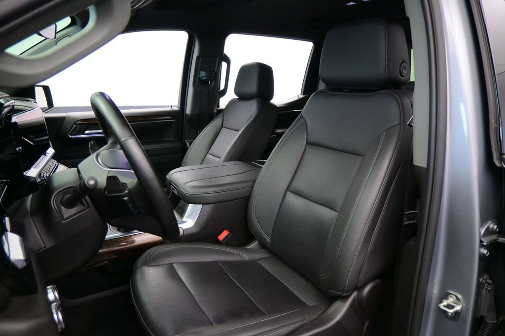 Used 2024 GMC Sierra 1500 Elevation w/ Elevation Premium Package RWD image 10