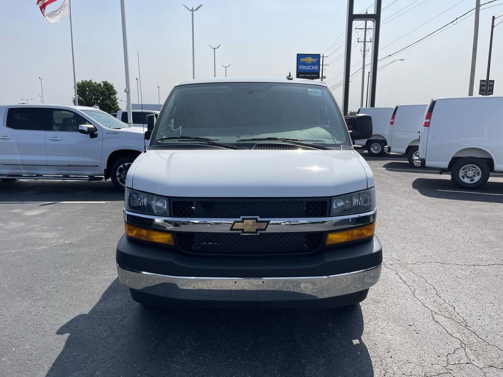 New 2025 Chevrolet Express 3500 Extended w/ Driver Convenience Package RWD image 2