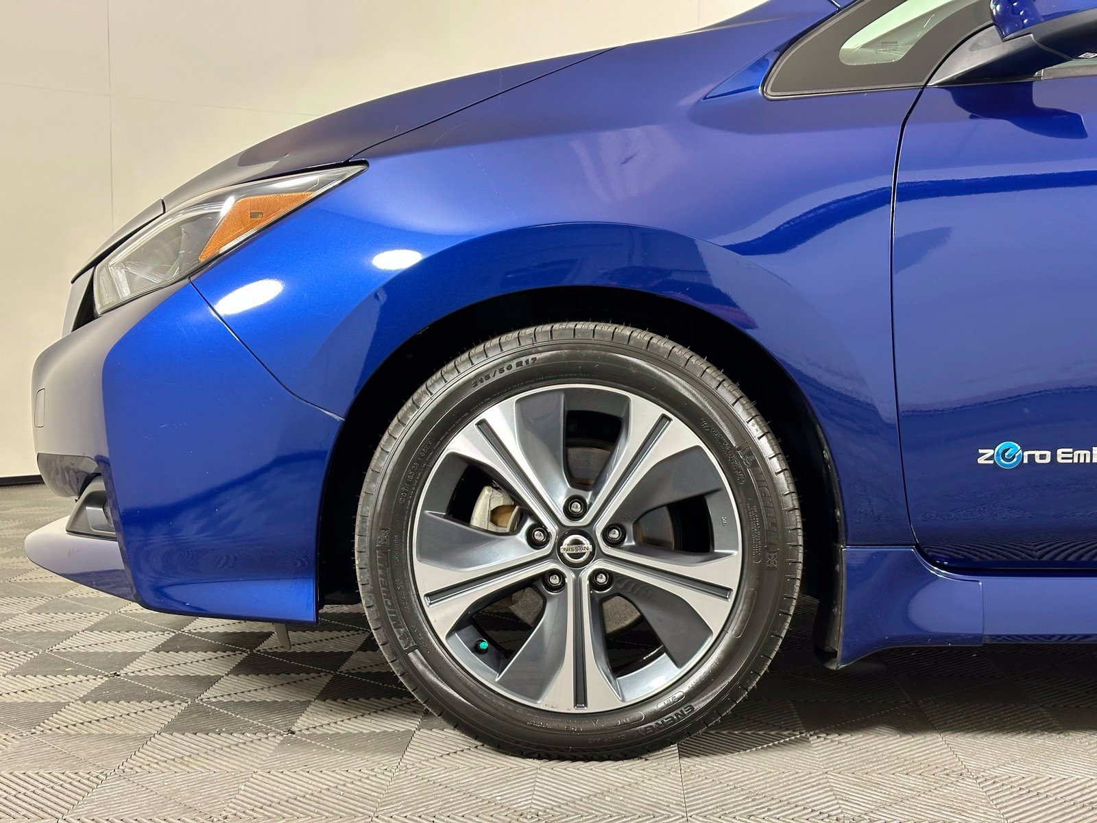 Used 2019 Nissan Leaf SV FWD image 7