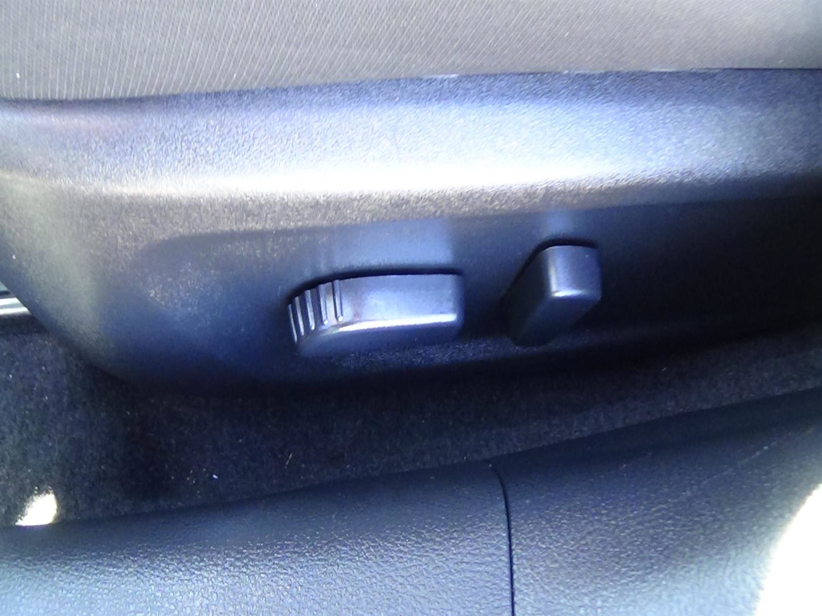 Used 2025 Nissan Altima 2.5 SV FWD image 18