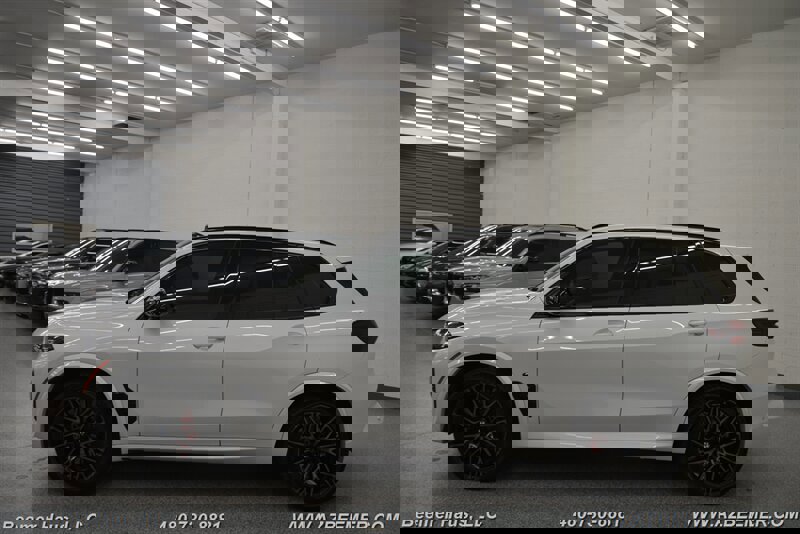 Used 2024 BMW X5 M Competition w/ Executive Package image 4