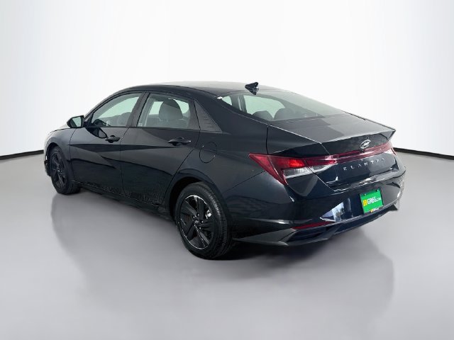 Used 2021 Hyundai Elantra SEL w/ Cargo Package FWD image 7