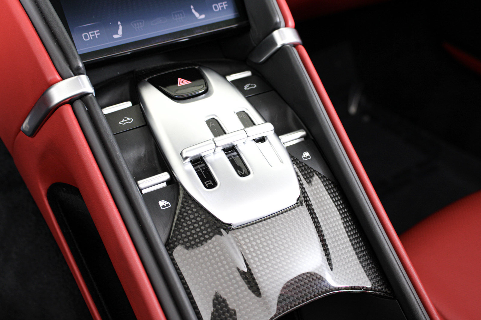 Certified 2024 Ferrari Roma Spider RWD image 48