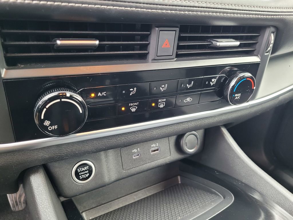 Used 2021 Nissan Rogue S image 17