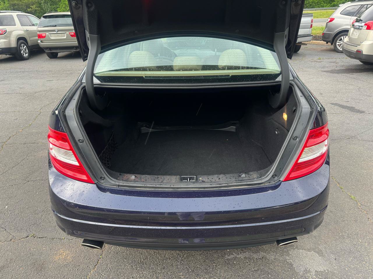 Used 2011 Mercedes-Benz C 300 4MATIC Sedan image 21