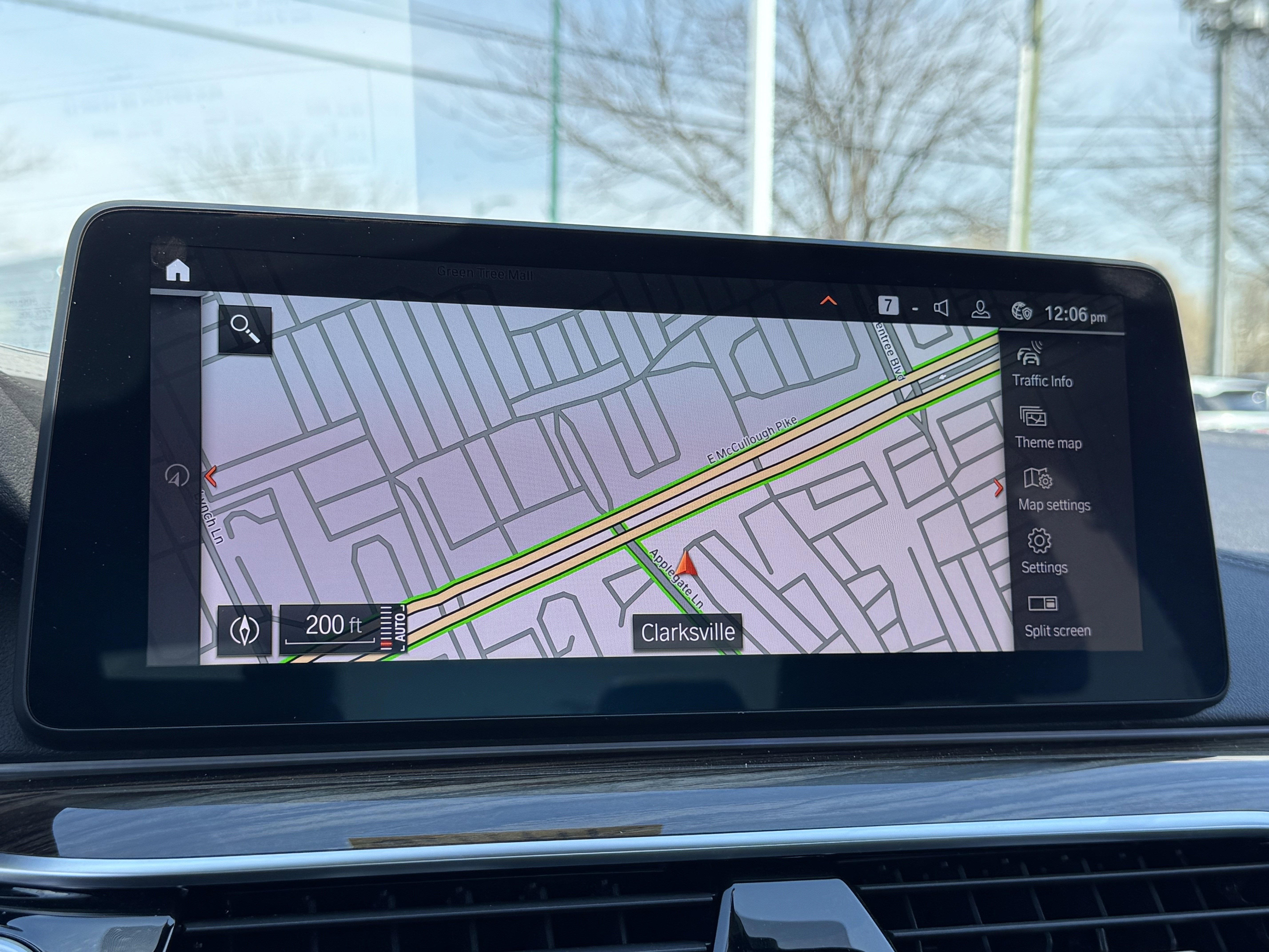 Used 2022 BMW M550i xDrive image 9