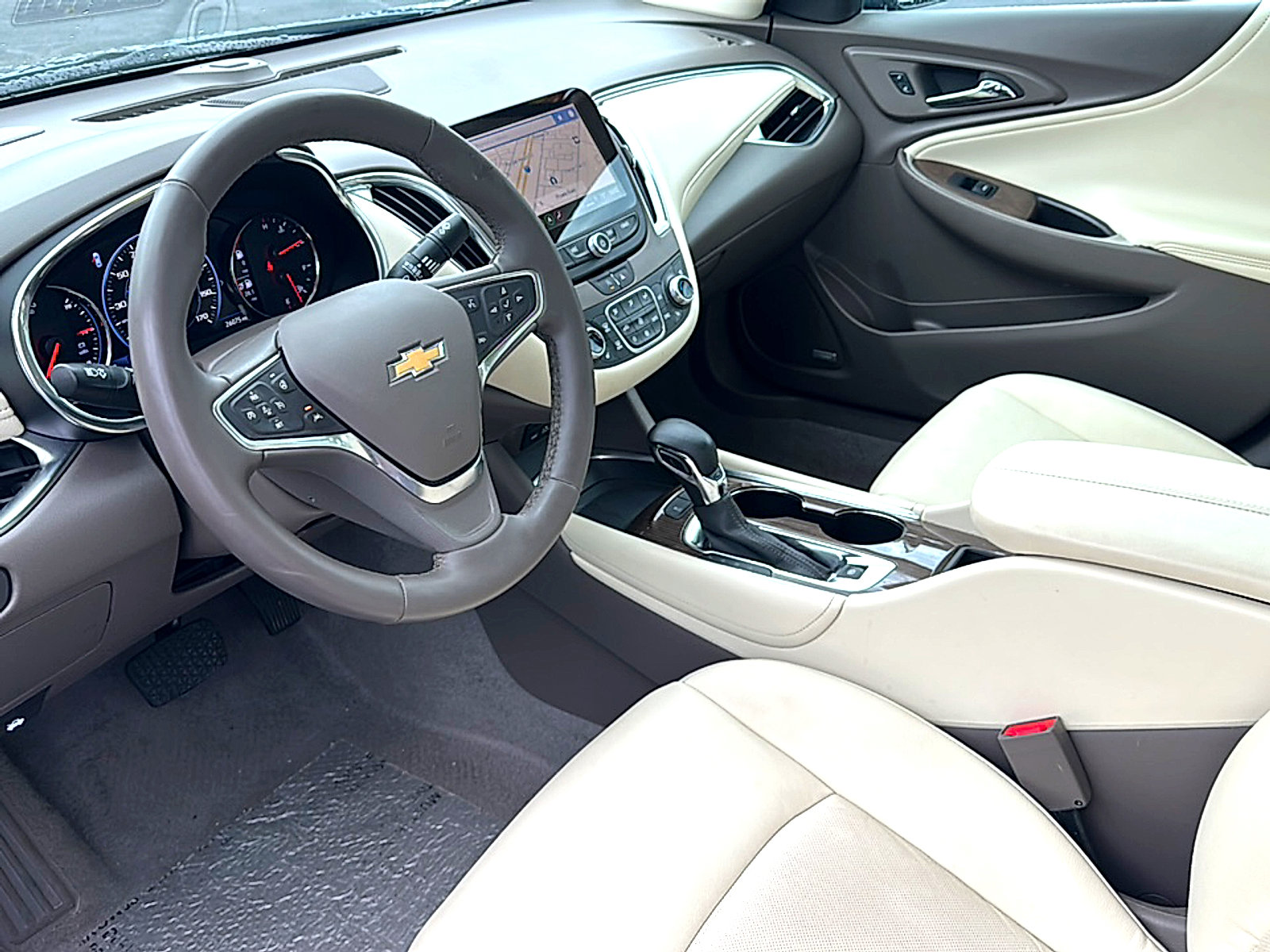 Used 2024 Chevrolet Malibu LT image 12