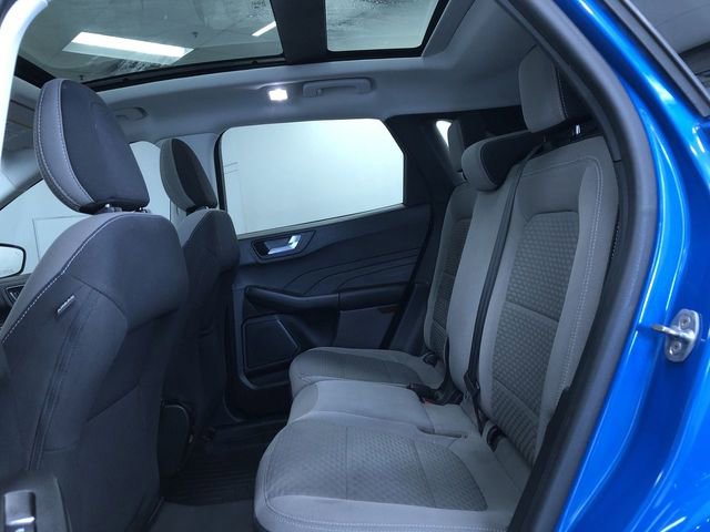 Used 2021 Ford Escape SE w/ SE Sport Appearance Package image 13