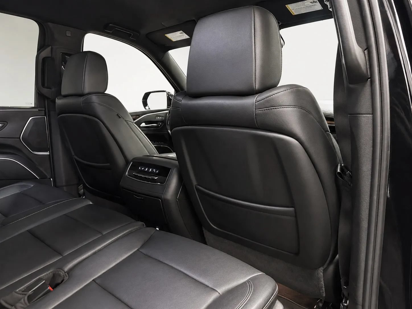 Used 2023 Cadillac Escalade ESV Luxury RWD image 21