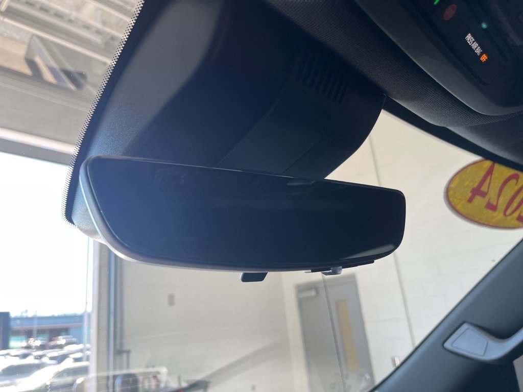 Used 2024 GMC Sierra 1500 AT4 w/ Technology Package image 27