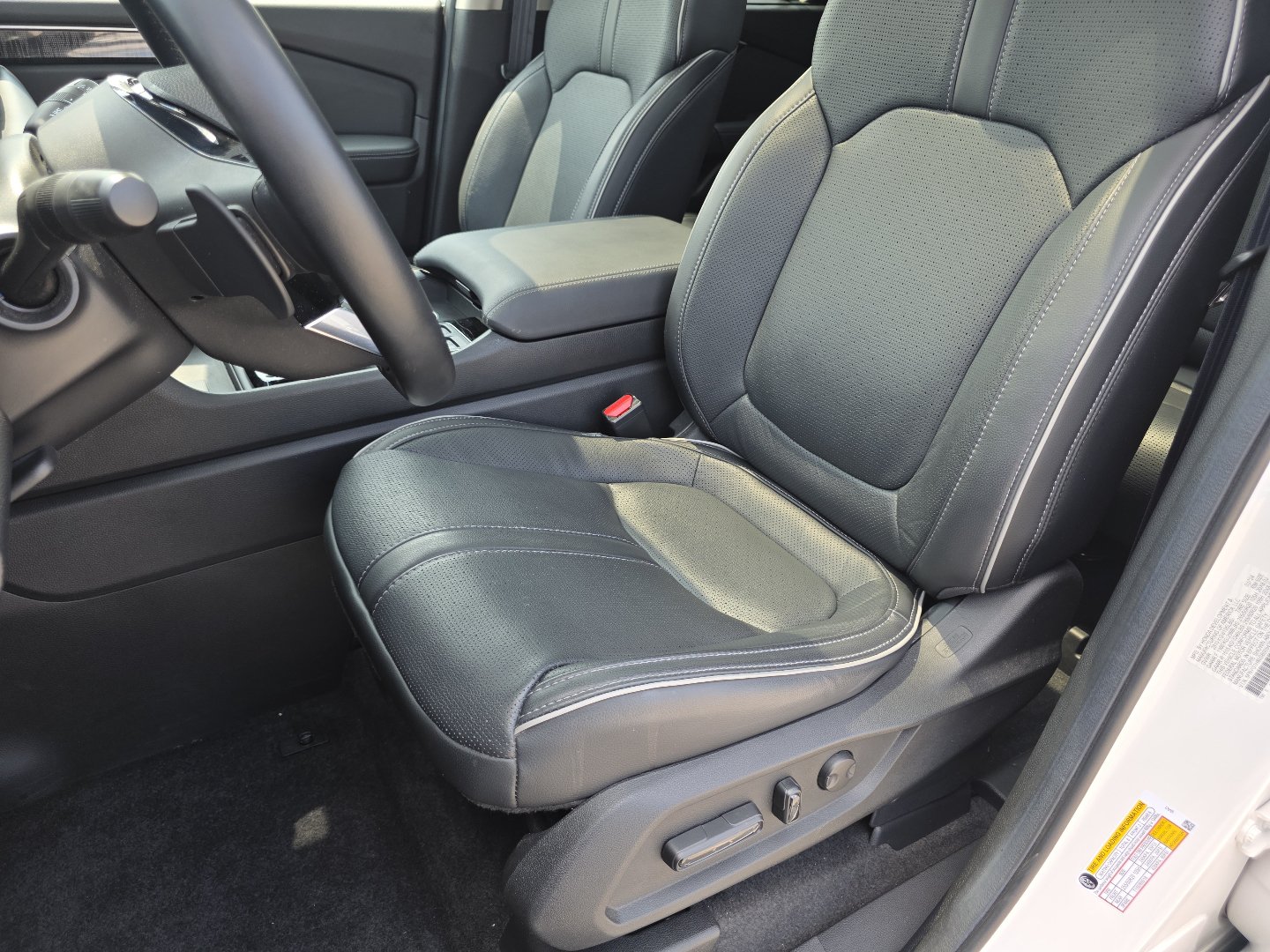 Certified 2025 Honda Pilot Elite image 27