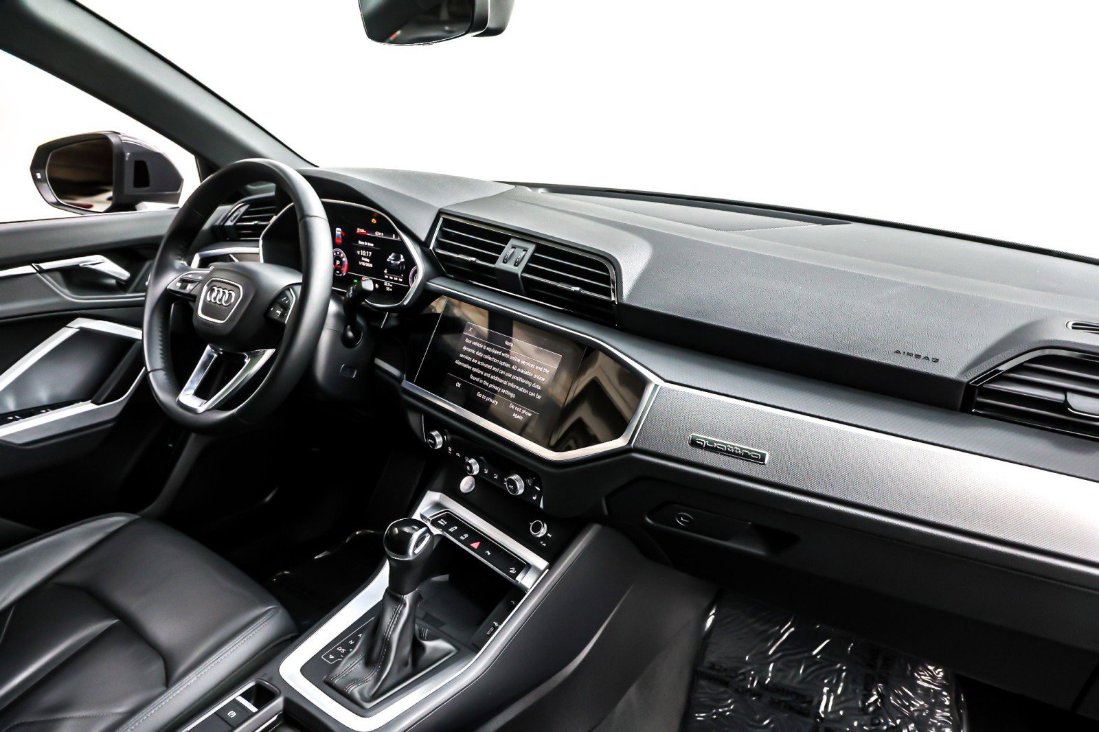 Used 2020 Audi Q3 2.0T Premium Plus w/ Premium Plus Package image 16