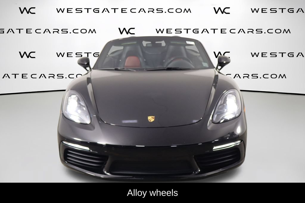 Used 2019 Porsche 718 Boxster RWD image 8