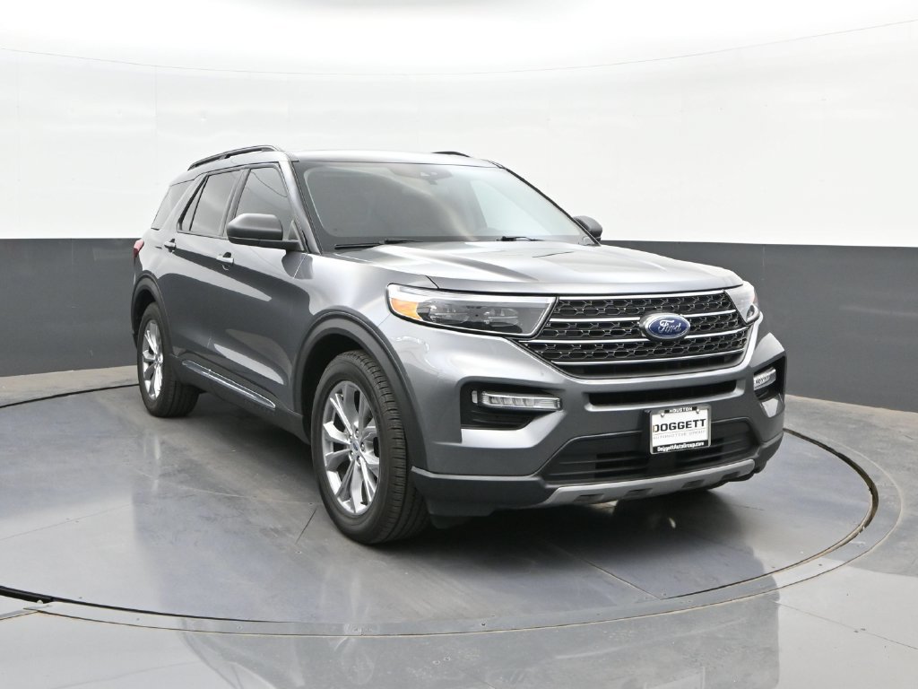Certified 2022 Ford Explorer XLT w/ Equipment Group 202A RWD image 22