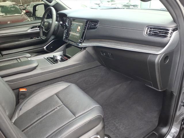 Used 2024 Jeep Wagoneer Series II w/ Flexible Seating Group image 25