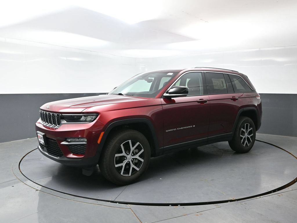 Used 2024 Jeep Grand Cherokee Limited AWD/4WD image 8