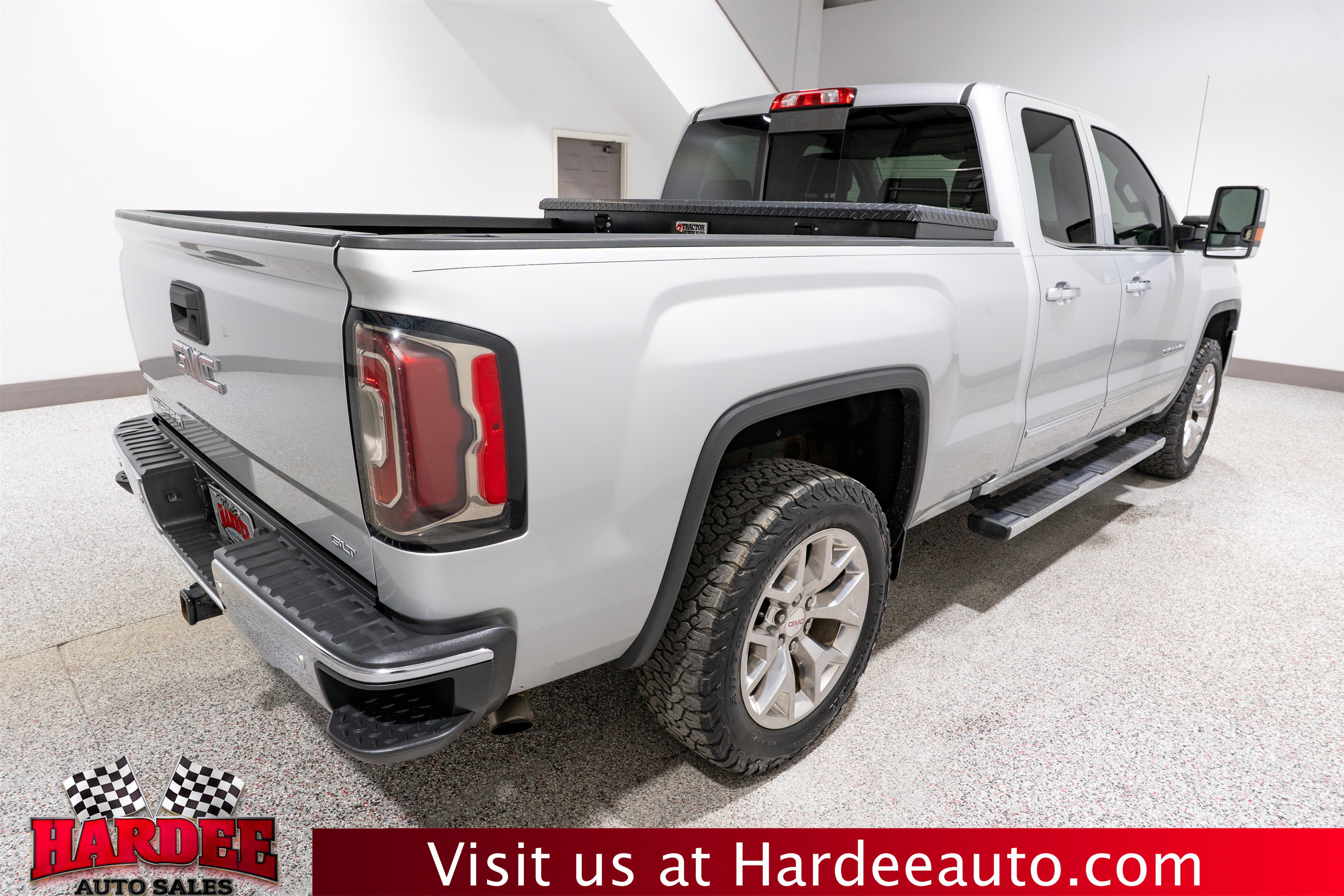 Used 2018 GMC Sierra 1500 SLT w/ SLT Premium Package AWD/4WD image 5