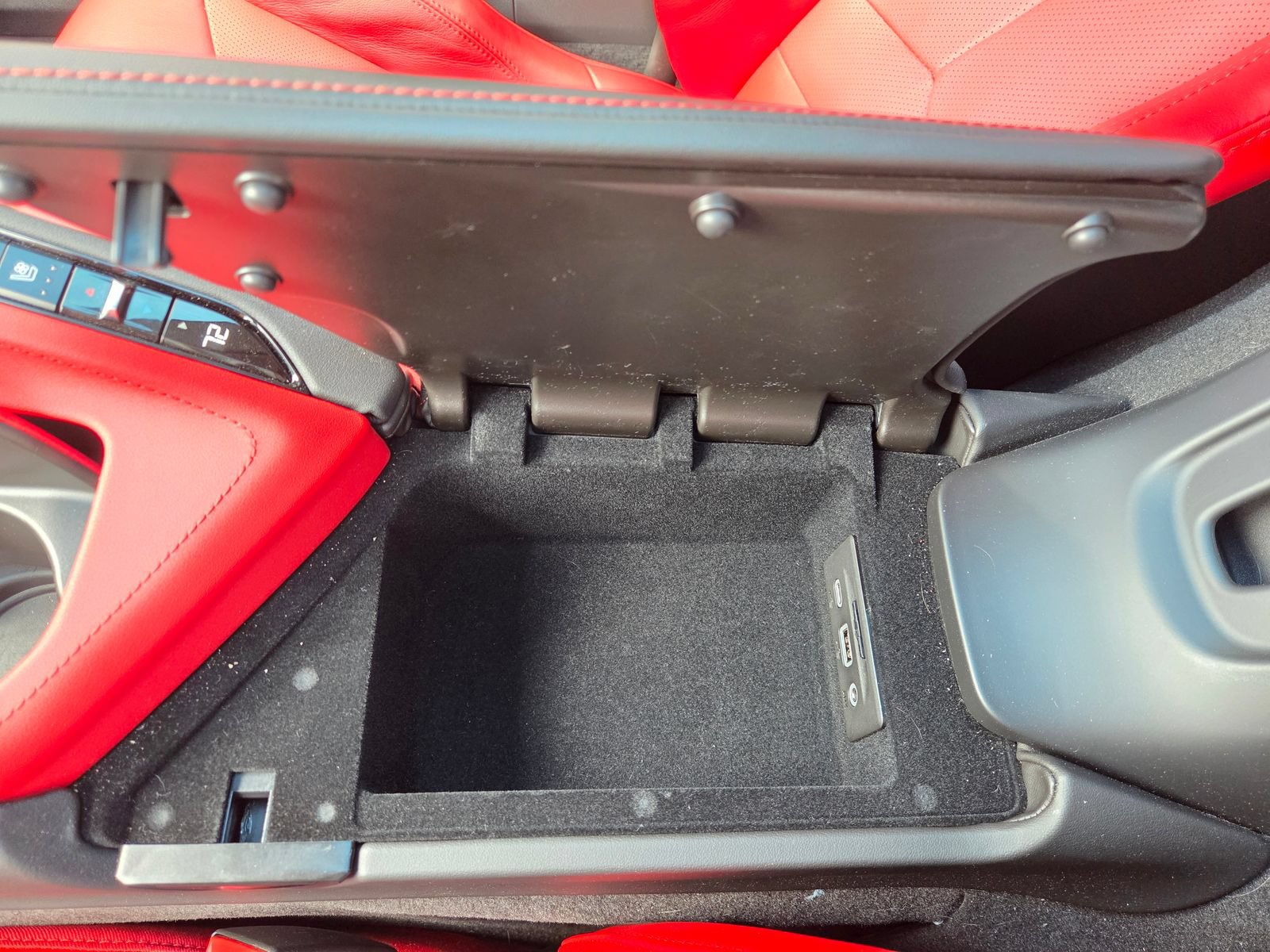 Used 2023 Chevrolet Corvette Stingray Preferred Cpe w/ Battery Protection Package RWD image 27