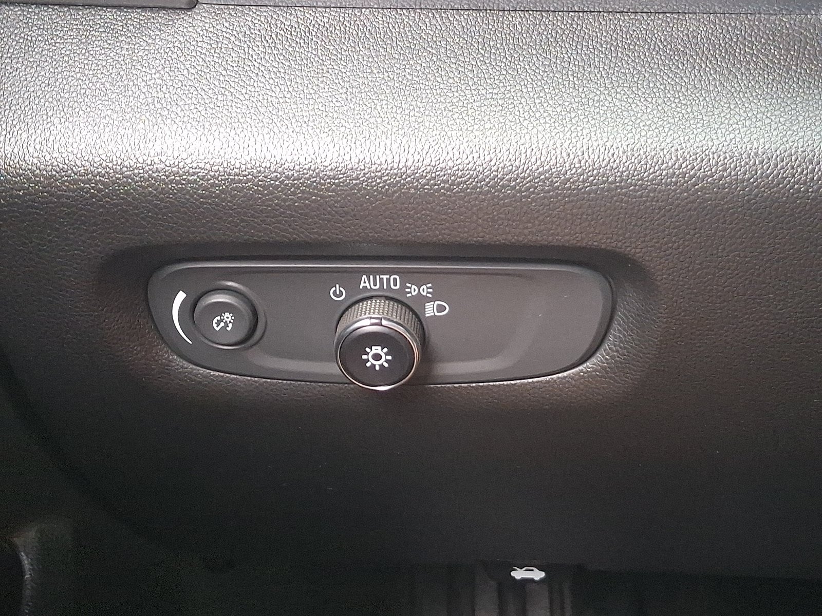 Used 2023 Chevrolet Traverse LT AWD/4WD image 23