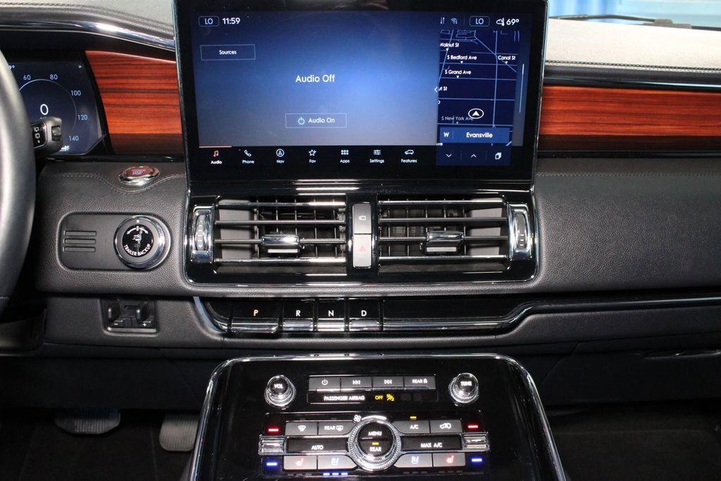 Used 2024 Lincoln Navigator L Reserve image 16