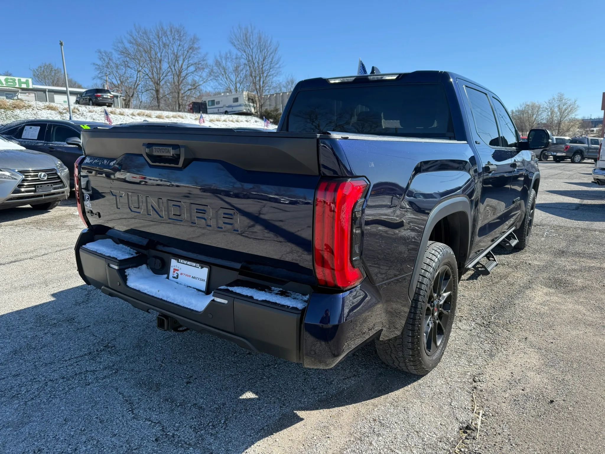 Used 2022 Toyota Tundra SR5 w/ SR5 Convenience Package image 3