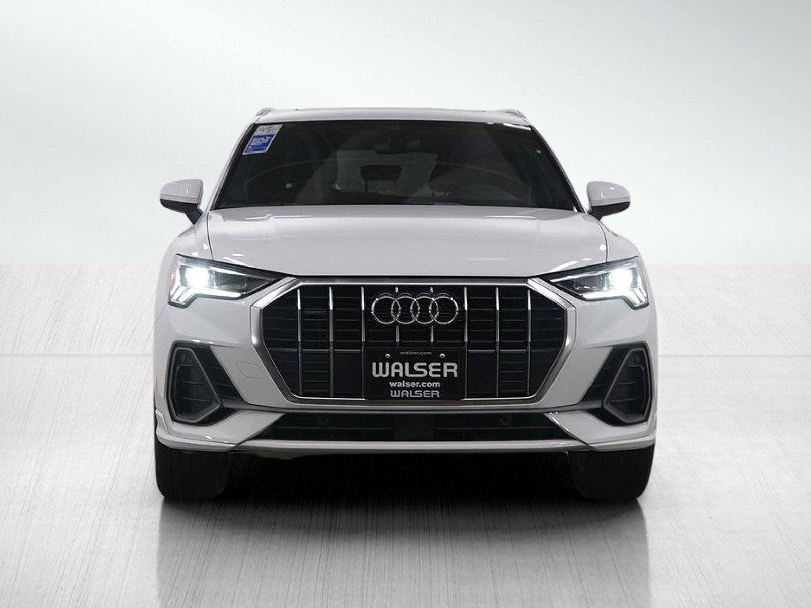 Used 2025 Audi Q3 2.0T Premium image 8