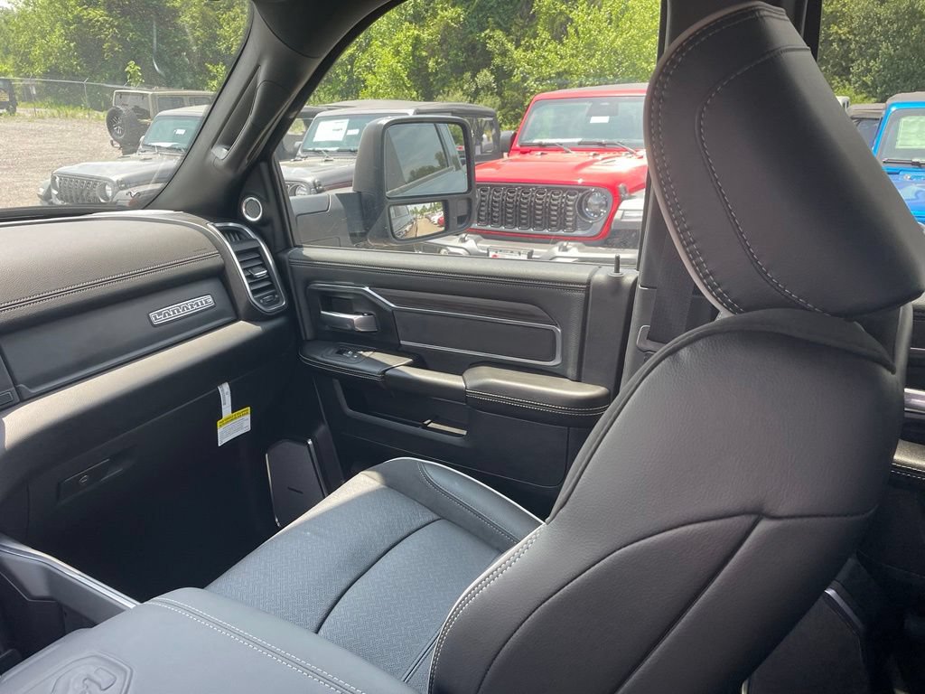 New 2026 RAM 2500 Laramie AWD/4WD image 22