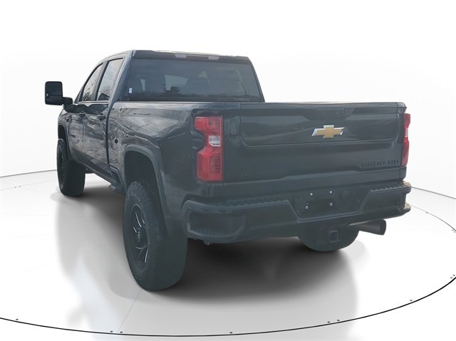 Used 2024 Chevrolet Silverado 2500 Custom w/ Custom Value Package image 3