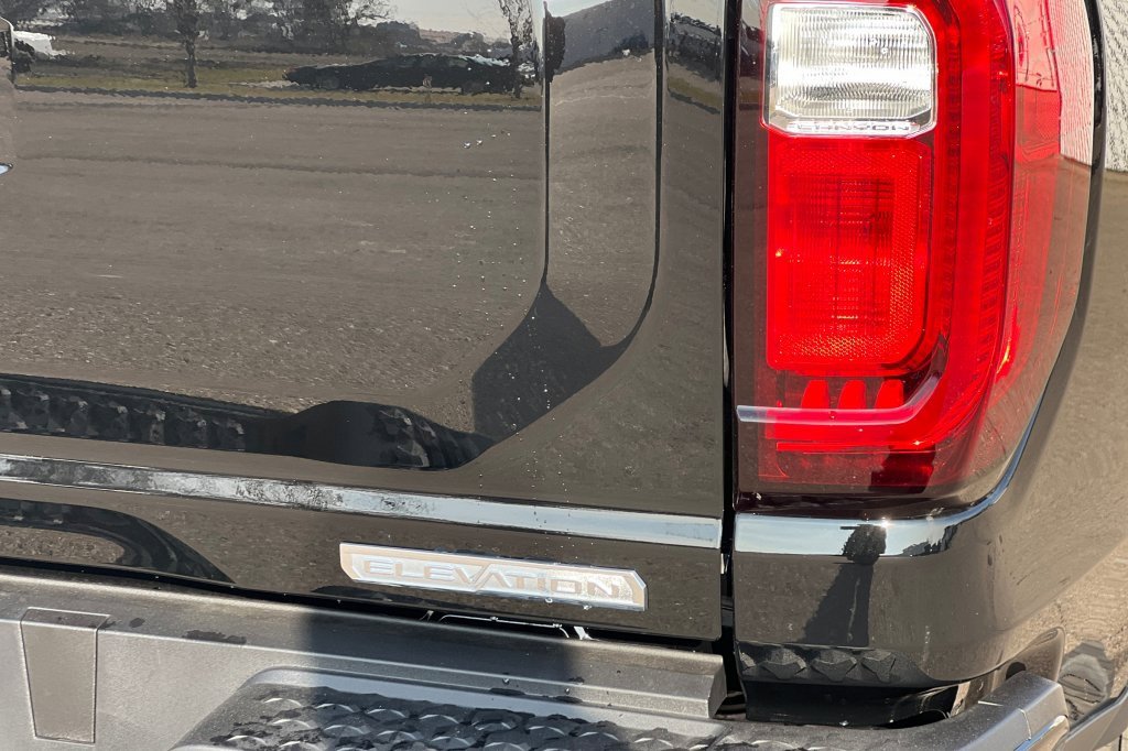 New 2026 GMC Canyon Elevation w/ Convenience Package image 21