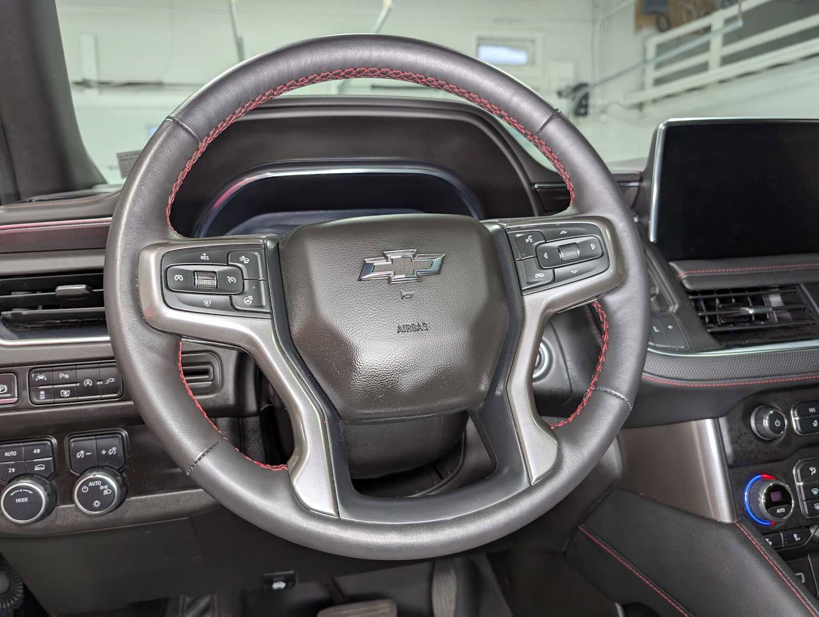 Used 2022 Chevrolet Tahoe RST w/ Sport Performance Package image 38