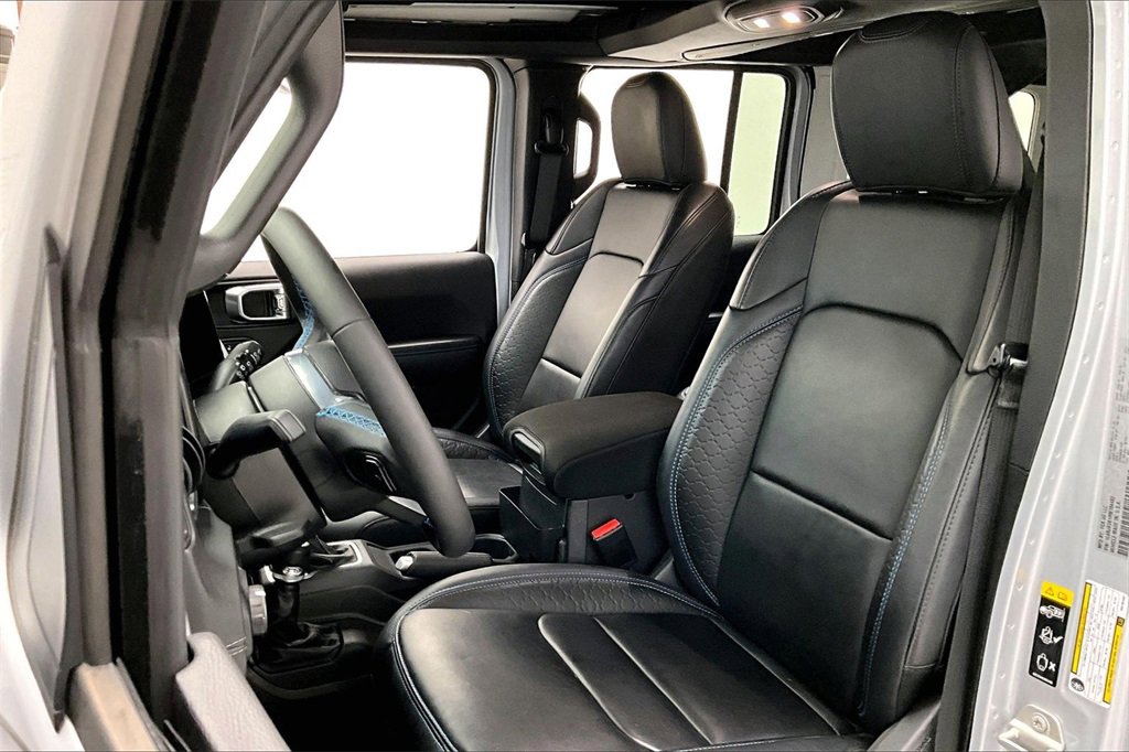 Used 2024 Jeep Wrangler High Altitude image 26