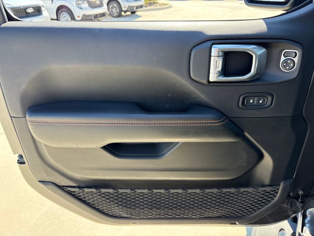 Used 2020 Jeep Gladiator Mojave image 16