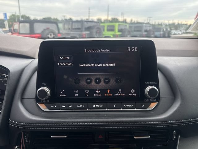 Used 2021 Nissan Rogue SV w/ Premium Package FWD image 9