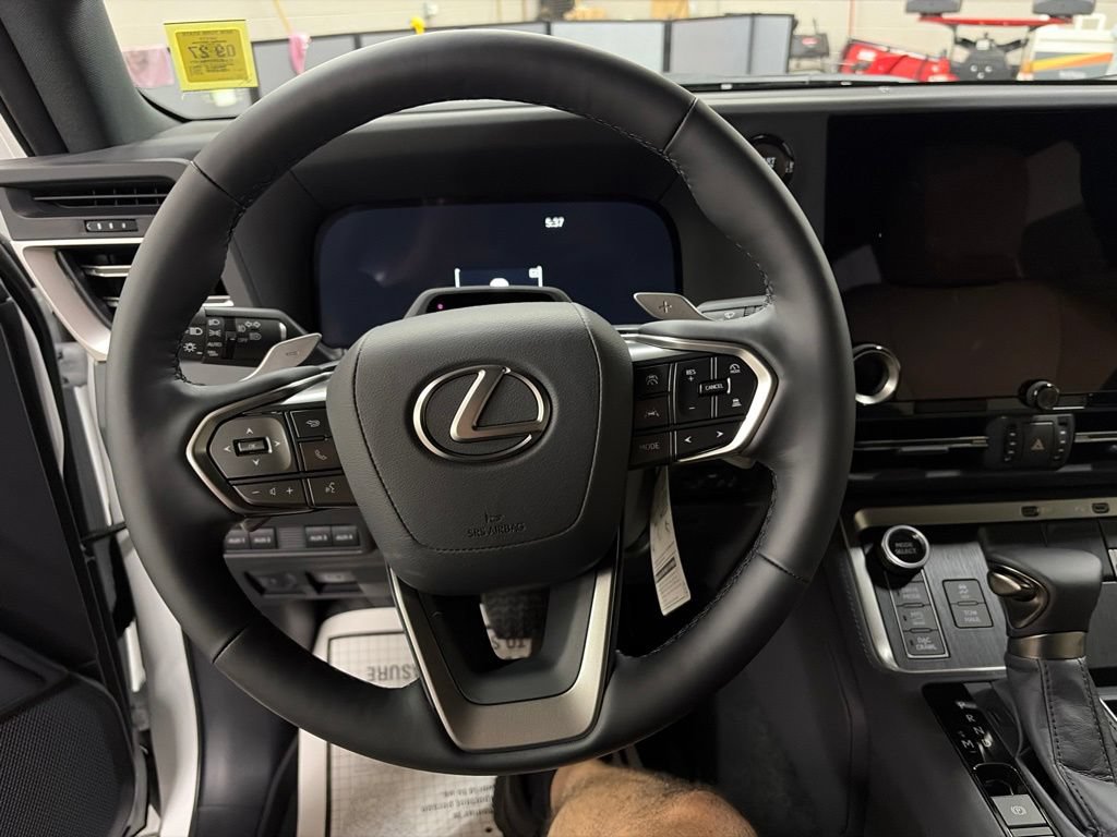 New 2026 Lexus GX 550 AWD/4WD image 17