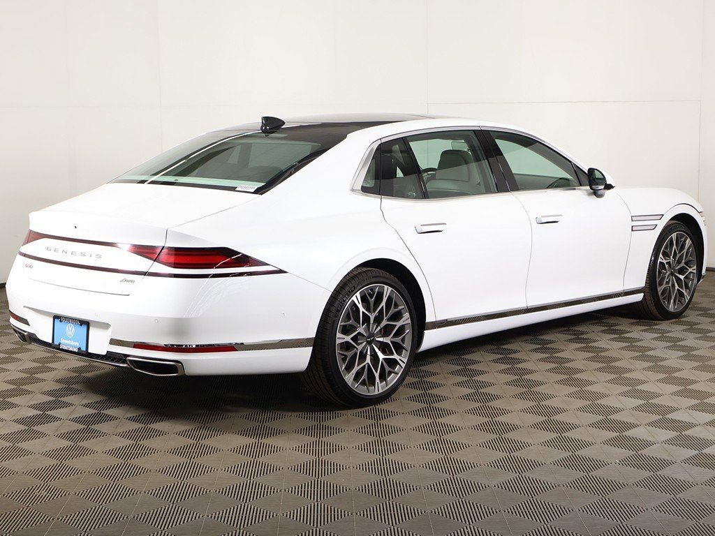 Used 2025 Genesis G90 3.5T image 17