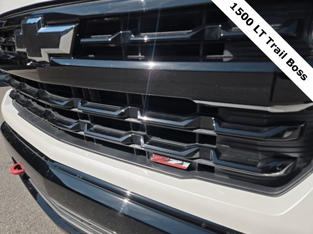 Used 2024 Chevrolet Silverado 1500 LT Trail Boss w/ Protection Package image 5