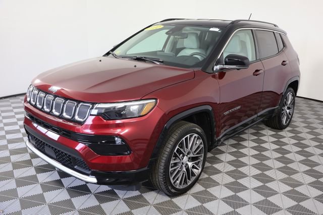 Used 2022 Jeep Compass Limited w/ Elite Group image 4