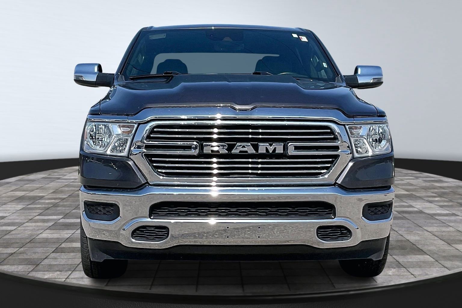 Used 2024 RAM 1500 Laramie image 3